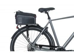 Basil Sport - Pyörän Takalaukku - MIK-kiinnityksellä - 7-15L- Musta 15 Basil Sport - Pyörän Takalaukku - MIK-kiinnityksellä - 7-15L- Musta -Polkun Kauppa basil sport design trunkbag mik 7 15 liter black 6